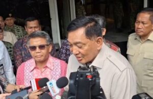 Oportunidades para Sjafrie Sjamsoeddin entrar no mercado de candidatos presidenciais de 2029, foi o que disse o observador político Ray Rangkuti Oportunidades para Sjafrie Sjamsoeddin entrar no mercado de candidatos presidenciais de 2029, foi o que disse o observador político Ray Rangkuti