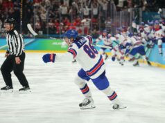 Os EUA finalmente conquistam o ouro olímpico 46 anos depois do ‘milagre’, com uma vitória de tirar o fôlego na prorrogação sobre o rival Canadá Os EUA finalmente conquistam o ouro olímpico 46 anos depois do 'milagre', com uma vitória de tirar o fôlego na prorrogação sobre o rival Canadá