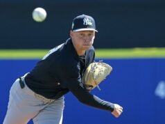 Os ajustes que Will Warren está fazendo para levar seu jogo dos Yankees para o próximo nível O arremessador do New York Yankees, Will Warren #98, lança um arremesso de aquecimento no início do primeiro inning.