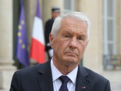 Os arquivos de Epstein desencadearam uma tempestade política norueguesa: o que sabemos O presidente dos EUA, Donald Trump, gesticula ao lado do presidente e CEO do Fórum Econômico Mundial, Borge Brende, durante o 56º Fórum Econômico Mundial (WEF) anual, em Davos, Suíça, em 21 de janeiro de 2026. REUTERS/Jonathan Ernst