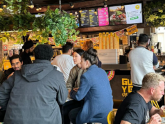 Os australianos não comem burritos suficientes. Custou apenas a uma empresa US$ 200 milhões Detalhe do logotipo oculto de Guzman y Gomez