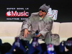 Os avistamentos de celebridades no Super Bowl começam com Bad Bunny, o suéter descolado de Travis Kelce SÃO FRANCISCO, CALIFÓRNIA - 04 DE FEVEREIRO: (LR) Jason Kelce e Travis Kelce participam da The New Heights Party com Jason e Travis Kelce em 04 de fevereiro de 2026 em San Francisco, Califórnia. (Foto de Michael Loccisano/Getty Images para Wondery)