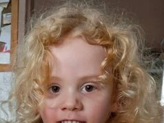 Os avós de Gus Lamont quebram o silêncio depois que a polícia revelou que um de seus familiares é agora suspeito de seu desaparecimento Gus Lamont, 4 anos, foi visto pela última vez na casa de seus avós em Oak Park Station, uma propriedade de 60.000 hectares, 40 km ao sul de Yunta, em 27 de setembro.