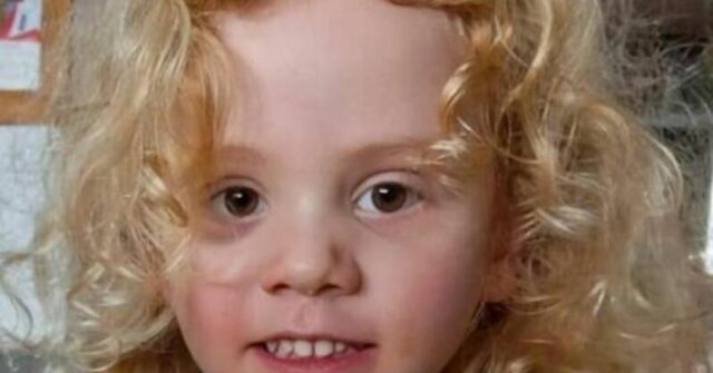 A Polícia SA divulgou a primeira foto do menino desaparecido de 4 anos, Gus Lamont.