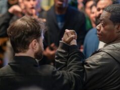 Os criadores de ‘The Fall and Rise of Reggie Dinkins’ analisam a escrita para Tracy Morgan, sua química de casal estranho com Daniel Radcliffe a queda e ascensão de Reggie-dinkins-nbc-scott-gries
