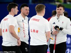 Os curlers da equipe GB ficaram à beira da eliminação das Olimpíadas de Inverno ao perderem para o Canadá depois que os adversários se envolveram na linha de ‘TRAIÇÃO’ A equipe GB está à beira de ser eliminada do curling nas Olimpíadas de Inverno na Itália