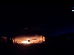 Os drones e a IA estão dificultando o combate aos grupos armados no Sahel? Uma imagem de satélite mostra o Aeroporto Internacional Diori Hamani e bases militares após tiros e explosões, em Niamey, Níger