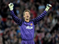 Os fãs do Man Utd já deram um veredicto decisivo no debate entre Edwin van der Sar e David de Gea antes da lista dos 10 melhores do Sky Os fãs do Man Utd já deram um veredicto decisivo no debate entre Edwin van der Sar e David de Gea antes da lista dos 10 melhores do Sky