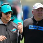 O coordenador ofensivo do Los Angeles Chargers, Greg Roman.