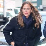 Os jeans largos e descontraídos de Jennifer Garner podem destacar sua forma