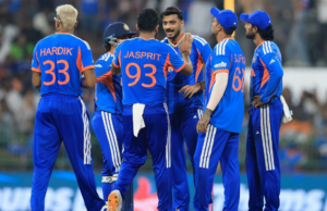 Os jogadores de boliche da equipe da Índia mostram habilidades imensas e derrotam o Paquistão em Colombo Os jogadores de boliche da equipe da Índia mostram habilidades imensas e derrotam o Paquistão em Colombo