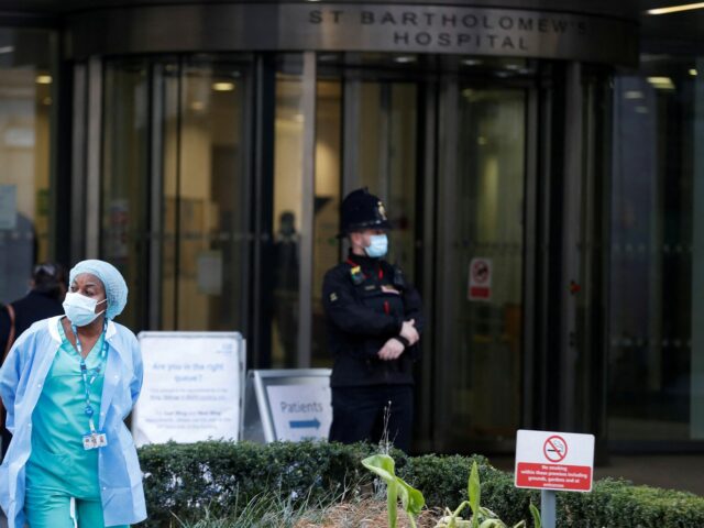 Os migrantes não são responsáveis ​​pela crise de saúde no Reino Unido
