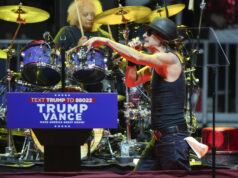 Os pobres esportes do MAGA revelam sua terrível alternativa ao intervalo do Super Bowl O artista de música country Brantley Gilbert gesticula antes de uma corrida de automóveis NASCAR Cup Series em Charlotte Motor Speedway, domingo, 5 de outubro de 2025, em Concord, NC (AP Photo/Matt Kelley)