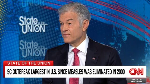 Oz exorta os americanos a ‘tomar a vacina, por favor’ em resposta aos recentes surtos de sarampo
