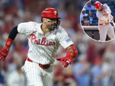 Padres contratará Nick Castellanos após saída sem cerimônia dos Phillies O outfielder do Philadelphia Phillies, Nick Castellanos (8), acerta um único RBI dirigindo para casa. A primeira base do Philadelphia Phillies, Bryce Harper (3), dá aos Phillies a liderança na 10ª entrada contra o New York Mets no Citi Field, quarta-feira, 23 de abril de 2025, em Queens, NY.