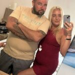Robert Davidson, 37, viajou para Torremolinos em férias em família com a noiva Daniella Robb, 27