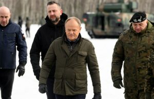 País da NATO ordena aos cidadãos que evacuem imediatamente o Irão, alertando que ‘a possibilidade de um conflito é muito real’ País da NATO ordena aos cidadãos que evacuem imediatamente o Irão, alertando que 'a possibilidade de um conflito é muito real'