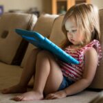 Pais da geração Y e da geração Z dizem que o tempo de tela prejudica a conexão entre pais e filhos