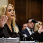 Pam Bondi perde a cabeça na audiência de Epstein