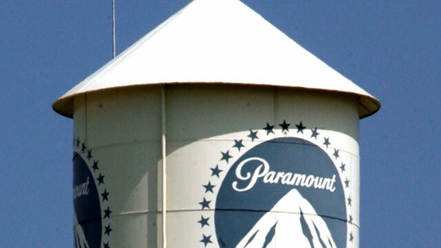 Paramount Skydance está 'preparada para se envolver' com a Warner Bros. Discovery em negociações de aquisição, mas não indica se aumentará o preço de sua oferta hostil
