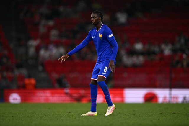 Paul Eymard rejeita o Man Utd: por que a joia do Saint-Etienne permaneceu na França
