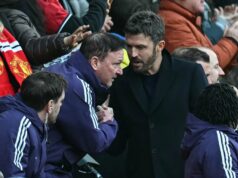 Paul Merson prevê Man Utd x Tottenham, já que Michael Carrick sugeriu não usar um jogador importante Carrick