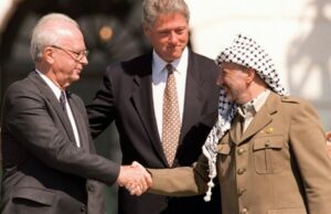 Paz comprometida? Figura dos Acordos de Oslo profundamente ligada à rede Epstein Paz comprometida? Figura dos Acordos de Oslo profundamente ligada à rede Epstein