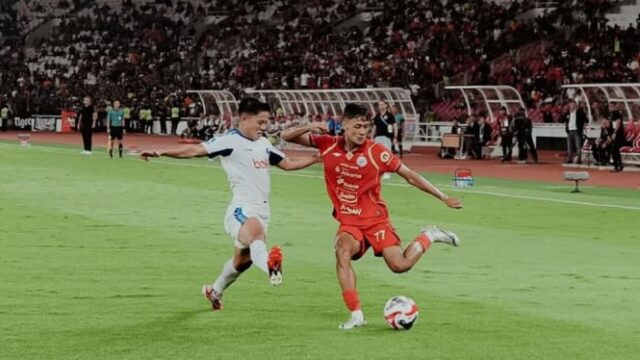 Persija humilhado no GBK, dois gols de Gabriel Silva levam o Arema FC à vitória por 2 a 0
