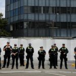 Polícia barrica estrada de Melbourne em meio a protestos contra visita do presidente israelense