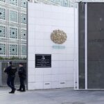 Polícia de Paris invade Instituto do Mundo Árabe em conexão com investigação de Epstein