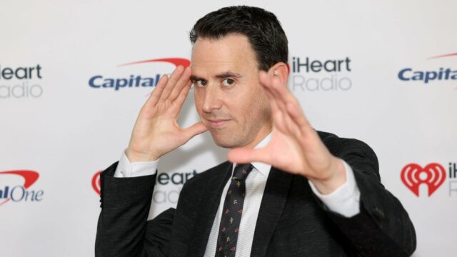 Política de saias de jantar dos correspondentes da Casa Branca e escolhe o mentalista Oz Pearlman como atração principal
