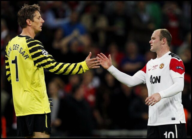 Por que Edwin van der Sar esnobou Wayne Rooney e Por que Edwin van der Sar esnobou Wayne Rooney e mais duas lendas do Man Utd de seus companheiros de equipe de todos os tempos XI