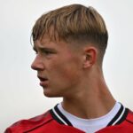 Por que Jim Thwaites está ganhando comparações com David Beckham no Man Utd antes da FA Youth Cup