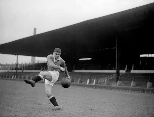 Por que Sir Bobby Charlton se sentiu inferior ao colega Busby Babe Duncan Edwards
