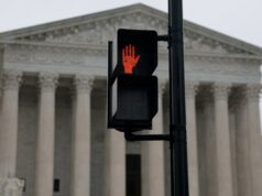 Por que a Suprema Corte dos EUA derrubou a política tarifária global de Trump? Por que a Suprema Corte dos EUA derrubou a política tarifária global de Trump?