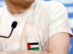 Por que a marginalização da política em Berlim está causando agitação: ‘Se um artista tem medo de falar’ sobre ‘fascismo, eles não deveriam vir’ Por que a marginalização da política em Berlim está causando agitação: 'Se um artista tem medo de falar' sobre 'fascismo, eles não deveriam vir'