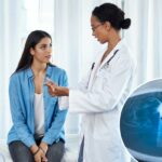 Por que mais mulheres estão congelando seus óvulos mais cedo do que nunca