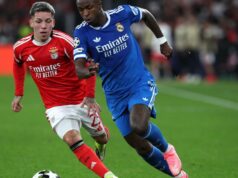 Por que o Benfica x Real Madrid foi interrompido na Liga dos Campeões da UEFA? Por que o Benfica x Real Madrid foi interrompido na Liga dos Campeões da UEFA?