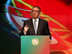 Portugal elege presidente socialista em derrota para extrema-direita Portugal elege presidente socialista em derrota para extrema-direita