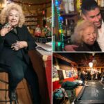 'Preços que você não pode bater com um taco de beisebol': uma noite com moradores locais e o lendário proprietário do bar favorito de Bad Bunny em Nova York