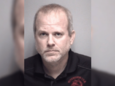 Prefeito de Hitchcock preso após investigação abrangente de jogos de azar ter como alvo operações da Prefeitura Foto de reserva de Christopher Armacost mostrada em um gráfico de prisões recentes listando uma acusação de envolvimento em atividade criminosa organizada, crime. Prefeito de Hitchcock preso após investigação abrangente de jogos de azar ter como alvo operações da Prefeitura