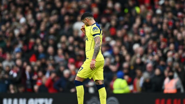 Premier League 2025-26: Por quantas partidas Romero do Spurs será suspenso após cartão vermelho contra o Manchester United?
