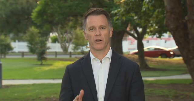 Premier de NSW defende a polícia durante protesto em massa ‘incendiário’
