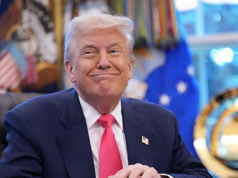 Presidente Trump prepara regra para tornar a aposentadoria dos trabalhadores americanos grande novamente Presidente Trump prepara regra para tornar a aposentadoria dos trabalhadores americanos grande novamente