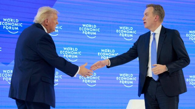 Presidente e CEO do Fórum Econômico Mundial renuncia após enfrentar Presidente e CEO do Fórum Econômico Mundial renuncia após enfrentar escrutínio sobre ligações com Epstein