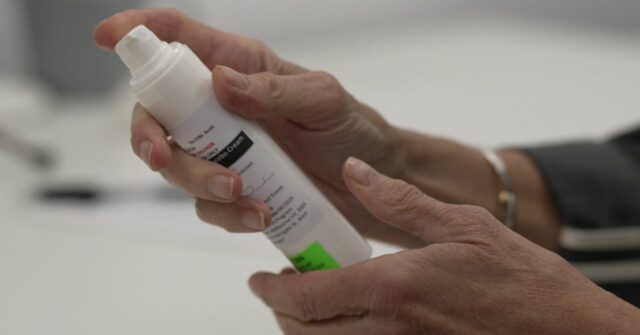 Primeiro ensaio australiano oferece esperança para mulheres com baixa libido Um creme de testosterona ofereceu uma nova esperança para mulheres com baixa libido.