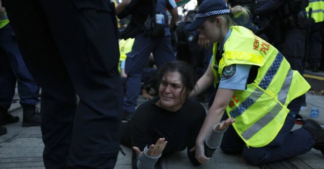 Primeiro-ministro e ministro da polícia falarão após violência em protesto em Sydney
