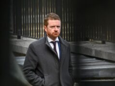 Principal assessor do primeiro-ministro do Reino Unido renuncia devido às ligações de Mandelson com Epstein Principal assessor do primeiro-ministro do Reino Unido renuncia devido às ligações de Mandelson com Epstein