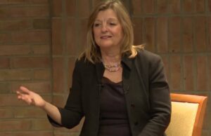 Produtor veterano da CBS News sai da rede, citando mudança politizada na redação Tony Dokoupil