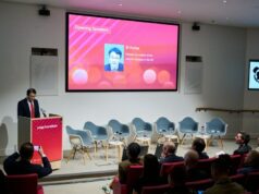 Produtores chineses promovem microdramas e parcerias com o Reino Unido na Mip London Produtores chineses promovem microdramas e parcerias com o Reino Unido na Mip London